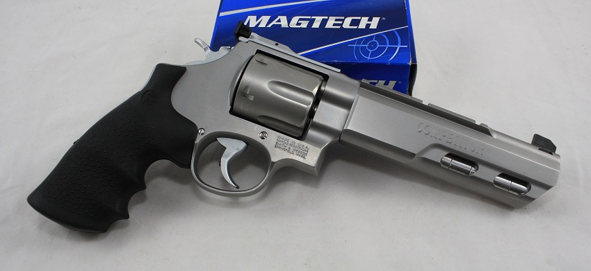 Revolver S&W Smith & Wesson Mod. 629 Competitor angeboten von bh-waffenhandel