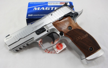 Halbautomatische Pistole Sig Sauer P226 X-Short Classic