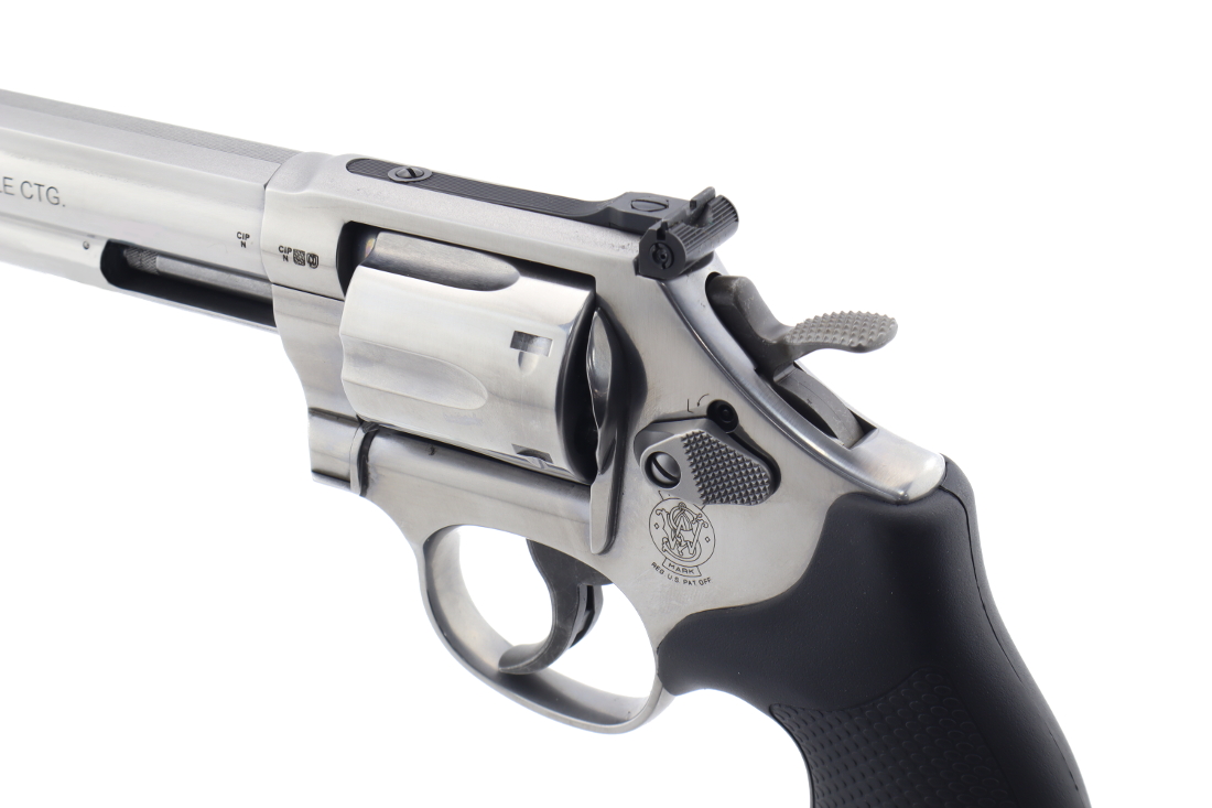 Smith & Wesson Model 617 6" Revolver