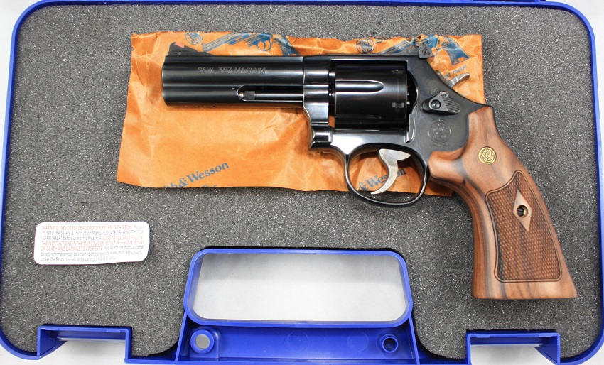 Smith & Wesson Model 586 4" Classic Series Revolver