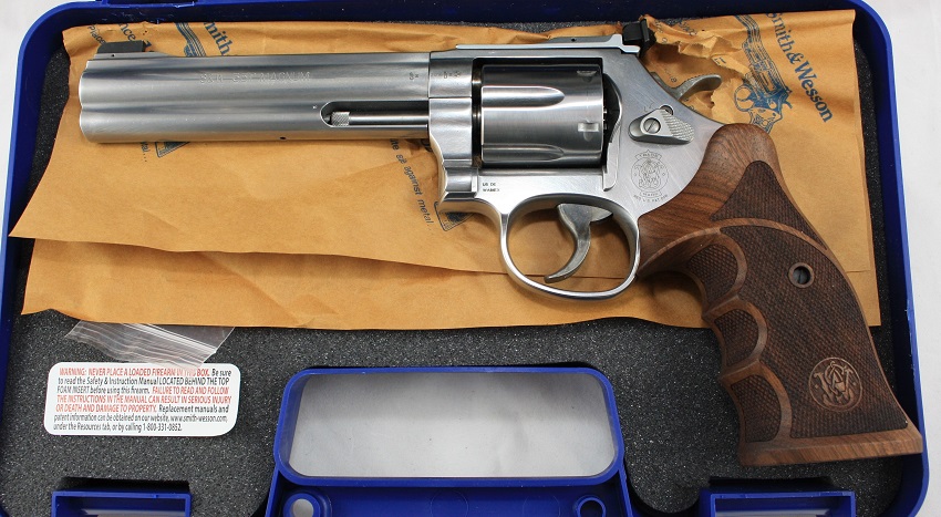 Smith & Wesson Model 686 Target Champion Deluxe 6" Revolver